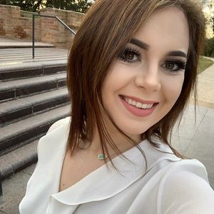 Meet your Posher, Madison